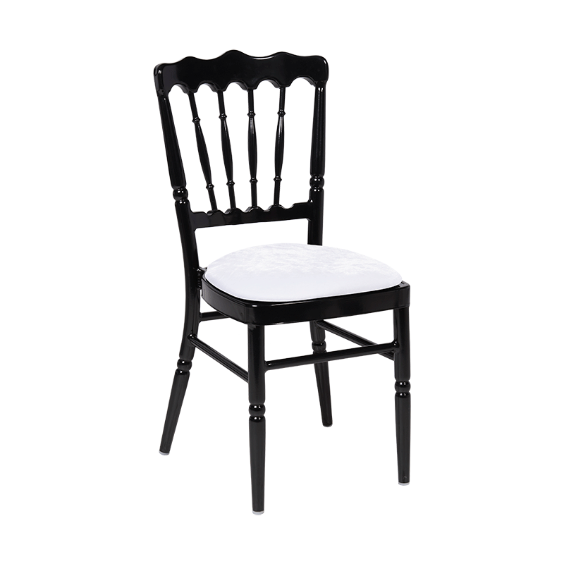 Chaise Napoléon noire en aluminium avec galette velours blanche